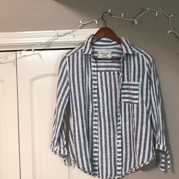 Stripe button down top - Picture 2 of 4